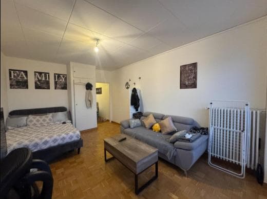 Studio aux Eaux-Vives. - photo 1