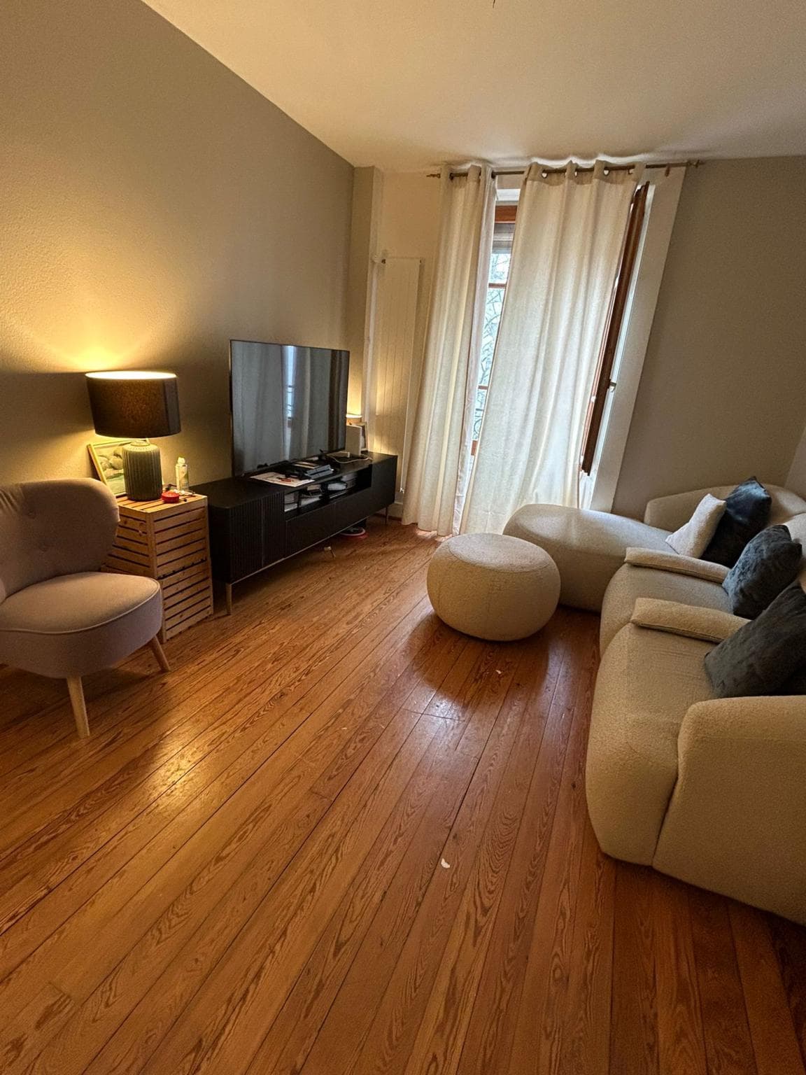 Appartement de 3 pièces à Plainpalais. - photo 1