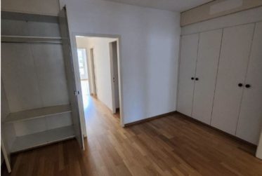 Appartement de 6 pièces aux Eaux-Vives.