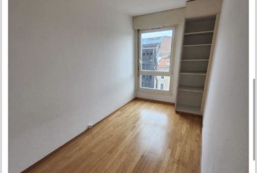 Appartement de 6 pièces aux Eaux-Vives.