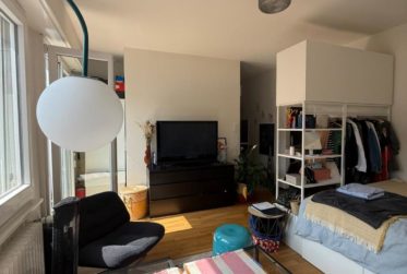 Studio aux Pâquis.