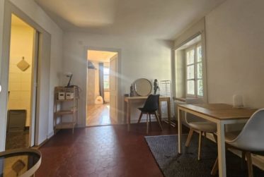 Appartement de 2,5 pièces à Carouge.