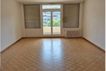Studio à la Servette.