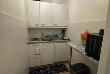 Studio aux Eaux-Vives.